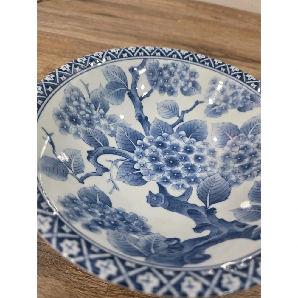Chinese Blue and White Porcelain Bowl Floral Pattern Marked 8